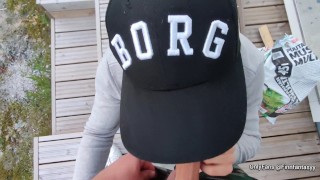 Kuuma takapihan suihinotto ja sperma suuhun