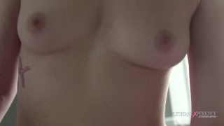 Kenna James ja Blake Eden kuumina lesborakastajina