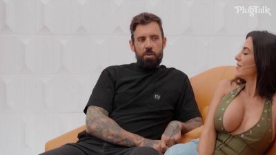 Lena The Plug & Britt Blair: Amerikkalainen kaunotar jakaa miehensä kolmen kimpassa