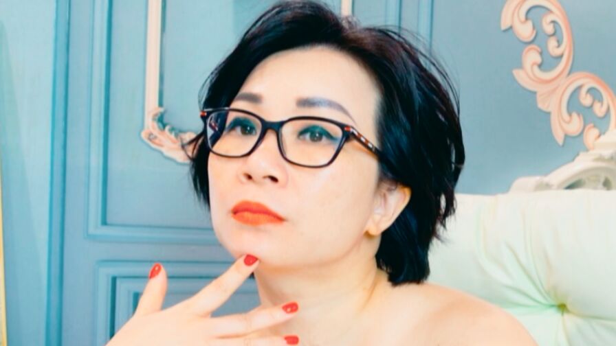 AdaRodriguez – Katso livecam tästä
