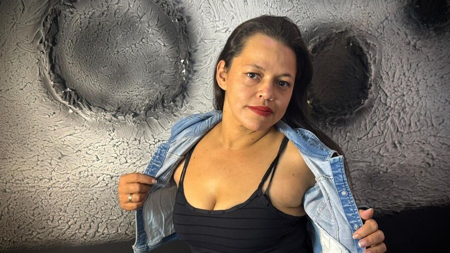 LeyahSummer – Katso livecam tästä